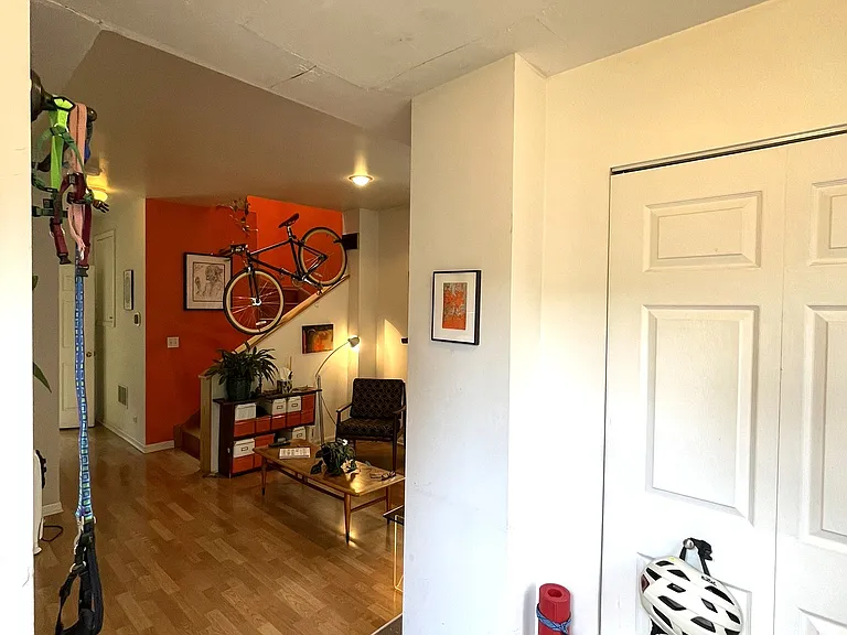 1451 W Huron St #CH — Photo 3