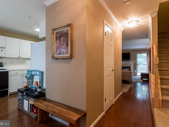 2nd image of 4920 Lockard Dr