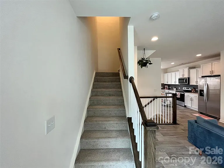 11005 Woodland Creek Way — Photo 21