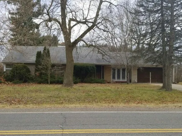 58076 Crumstown Hwy, South Bend, IN 46619