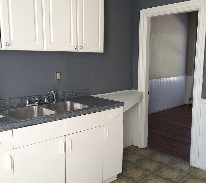 2nd image of 310 Hawkins St #310