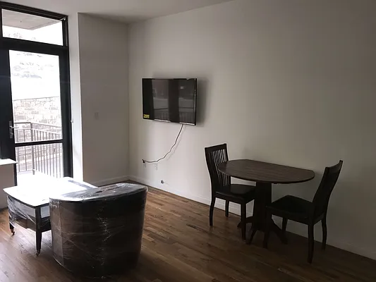 Rented by 3210 Riverdale Holdings LLC | media 34