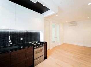 12 Starr St #203, Brooklyn, NY 11221