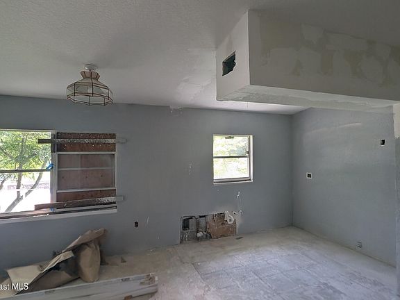 2nd image of 1340 Barna Ave