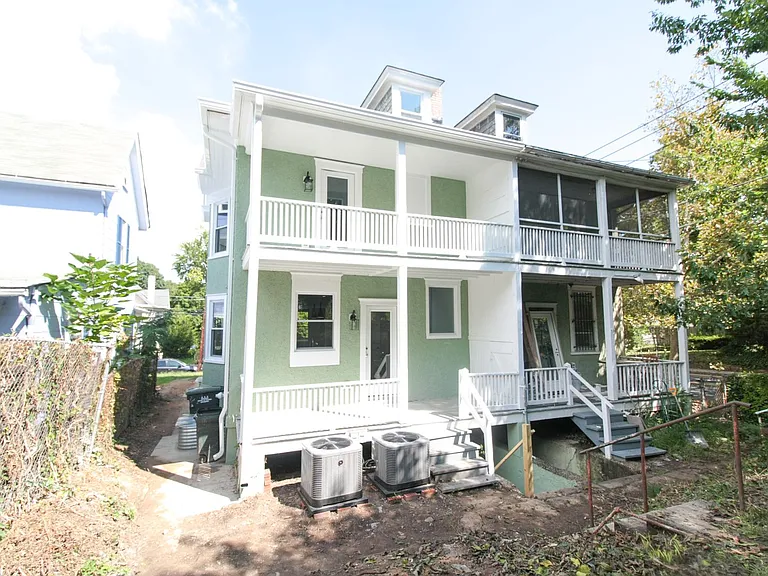 1267 Monroe St NE — Photo 7