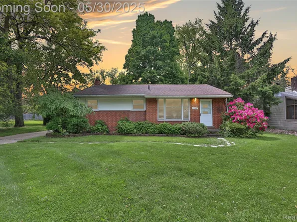17153 Ryland, Redford, MI 48240
