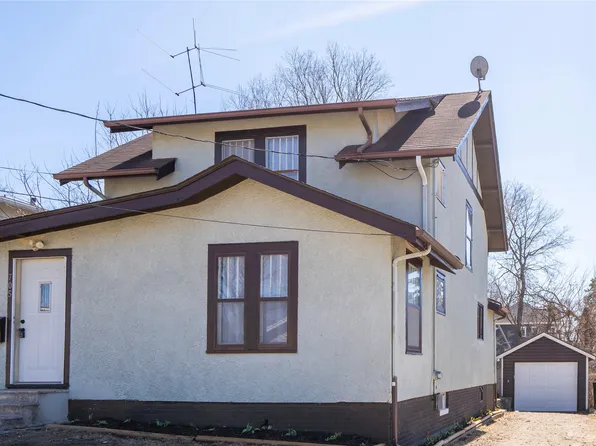 705 S 4th Ave, Newton, IA 50208