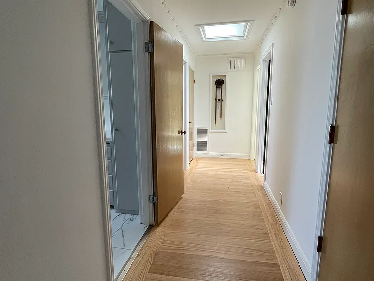 302 Euclid Ave — Photo 11