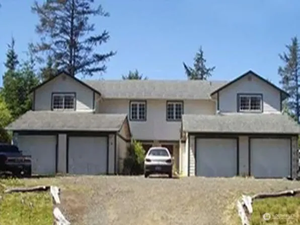 591 Sunset Avenue NE #D, Ocean Shores, WA 98569