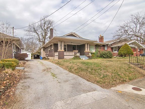 3rd image of 121 Lincoln Ave