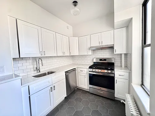 333 4th St #4B Photo 1