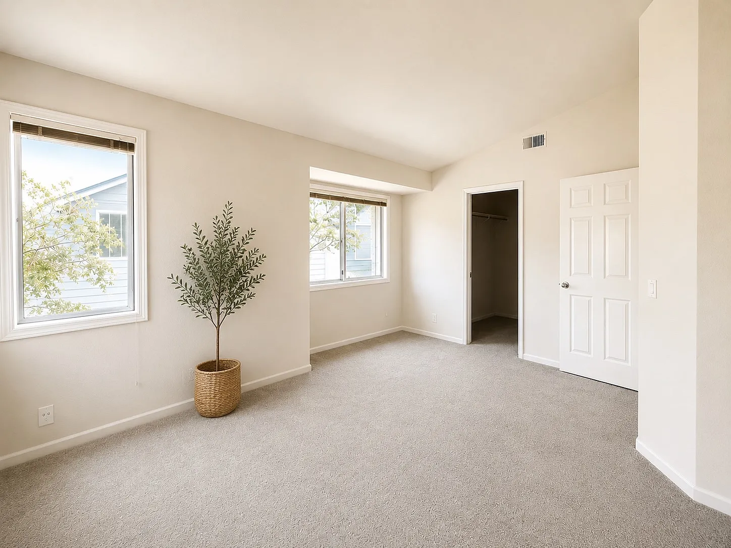 Stonefield Ln, Santa Rosa — Photo 1