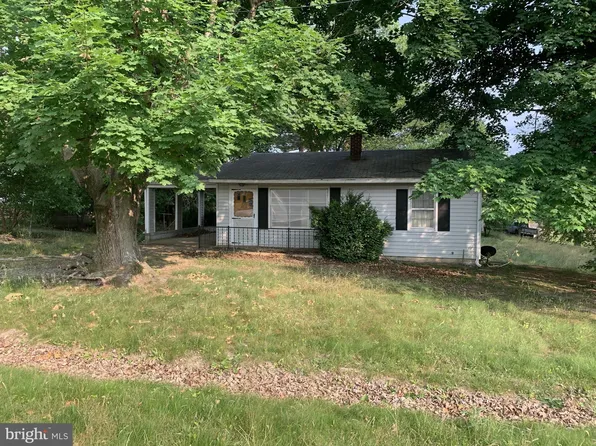 120 Liberty Ave, Shenandoah, VA 22849
