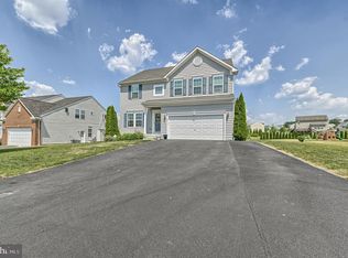 68 Louvain Dr, Hanover, PA 17331
