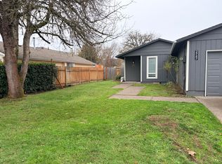 2745 S 8th St, Lebanon, OR 97355