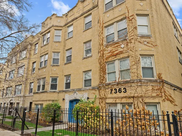 (undisclosed Address), Chicago, IL 60645