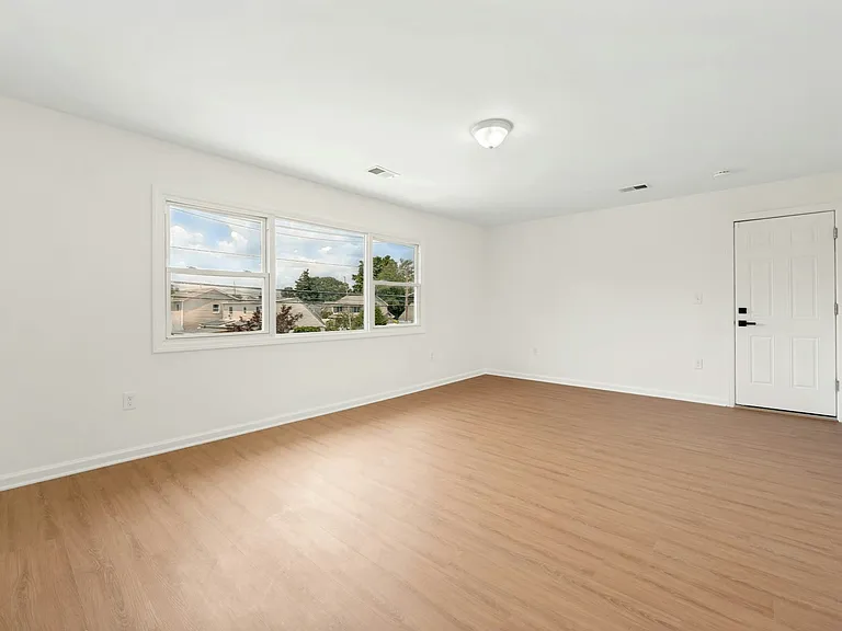 726 Saddle River Rd #2 — Photo 6