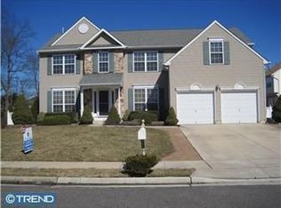 4 Paddock Rd, Marlton, NJ 08053