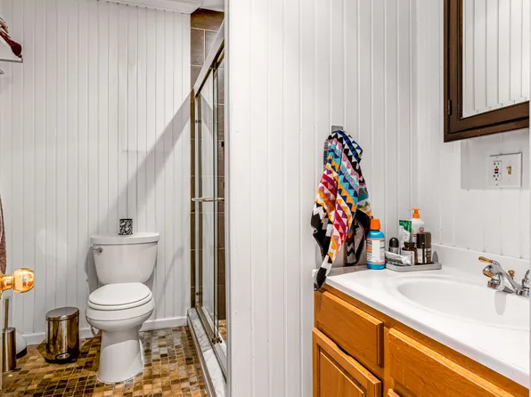 276 Ainslie Street image 10 of 14