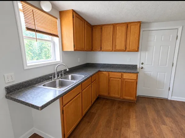 2087 Minnesota Ave, Columbus, OH 43211