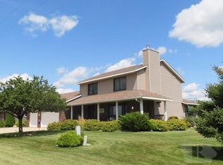 1912 N 24th St, Clear Lake, IA 50428