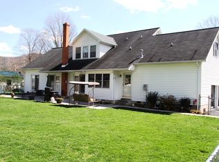 329 Woodland Ave, White Sulphur Springs, WV 24986