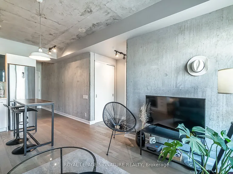 39 Brant St #603 — Photo 17