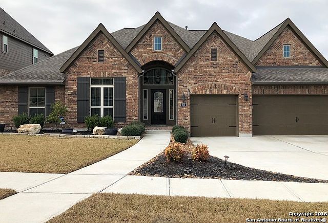 1st image of 535 Oak Brook Dr