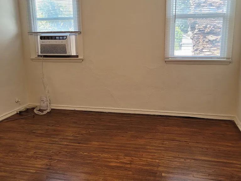 5017 Institute Pl #7 — Photo 6
