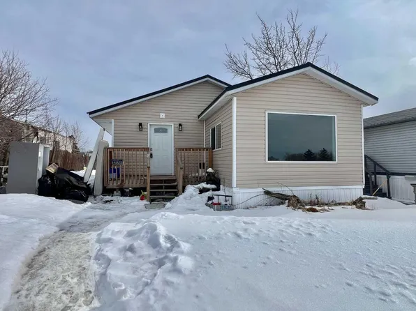 12009 96a St, Grande Prairie, AB T8V 5H6