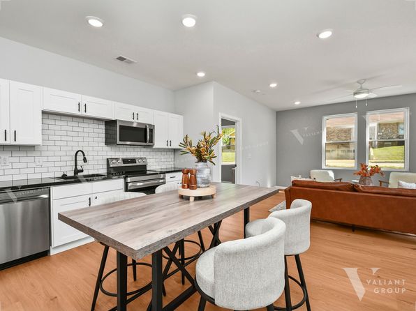 505 W Grand St #110