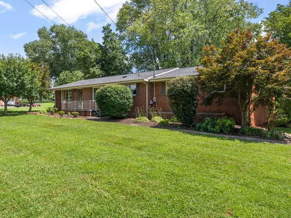 307 Mary Sharp Dr, Decherd, TN 37324
