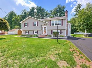 19 Bellflower Rd, Billerica, MA 01821