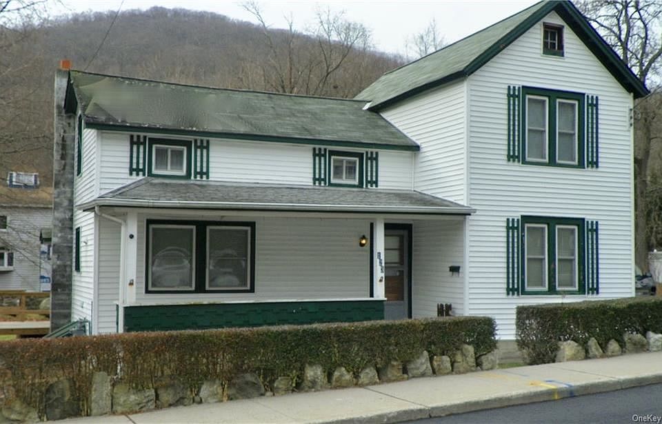 1st image of 123 Mountain Ave