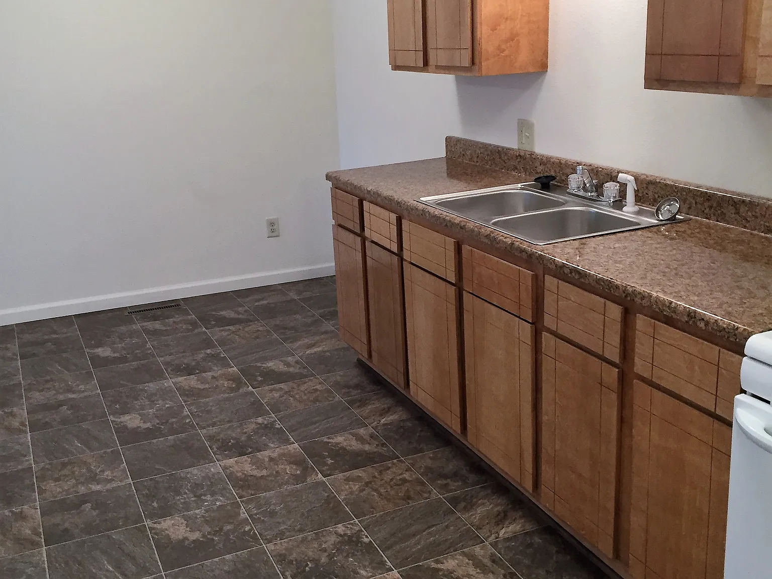 1 bed, 500 sqft, $725 — Photo 2