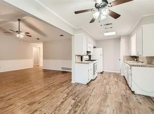 129 W 5th St, Krum, TX 76249