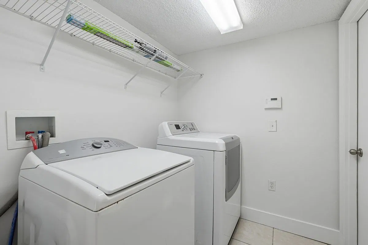 5 bed, 3.0 bath, 2170 sqft, $3,000 — Photo 4