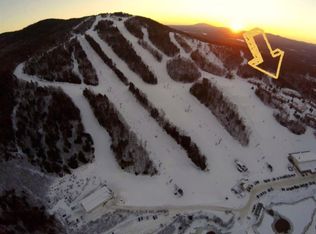 10 Onset Rd #32B, Bennington, NH 03442