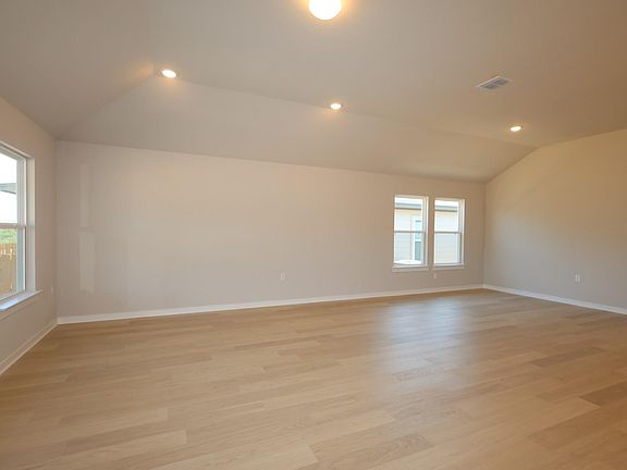 5th image of 9304 Furman Dr