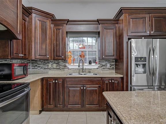 2nd image of 2408 Agave Cir