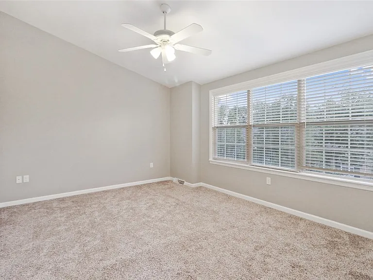 10550 Cherry Grove Ct — Photo 15