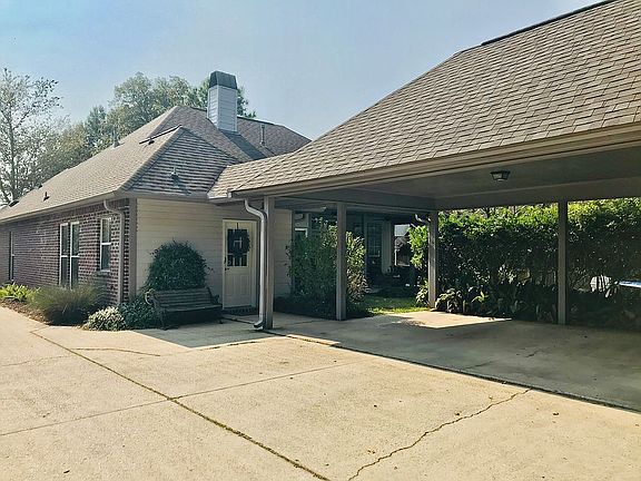 2nd image of 18500 Plantation Blvd