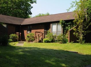 2825 Seclusion Ct, Raleigh, NC 27612