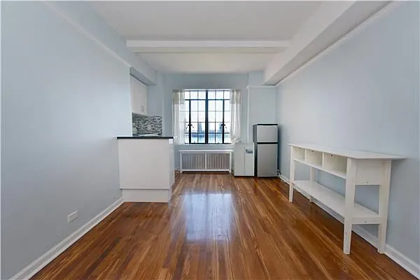 Sold by Bank Neary | media 13