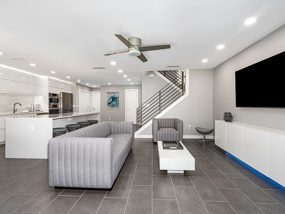 1st image of 2938 Sea Oats Cir