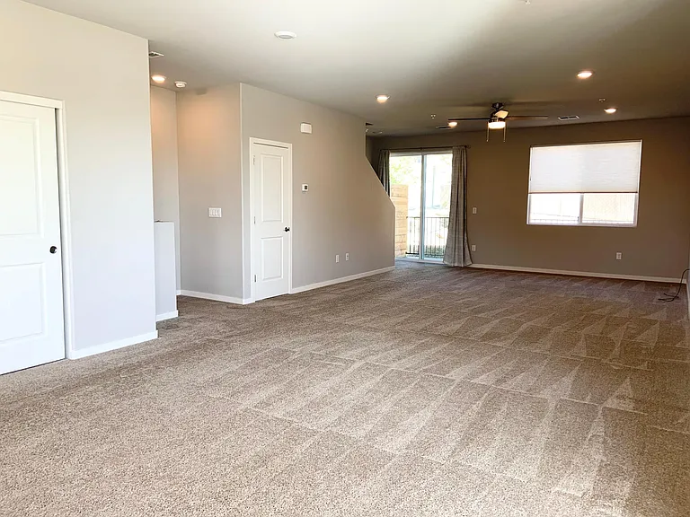 535 Gloria May Ln — Photo 8