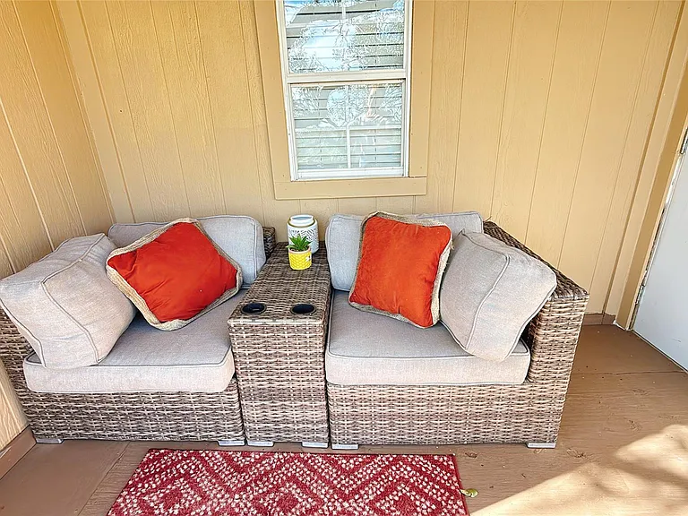 10603 Thomaswood Ln — Photo 25