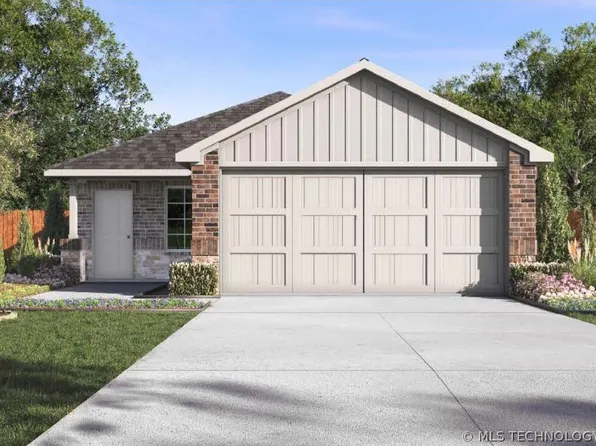 1030 N Arapahoe Ave, Chouteau, OK 74337