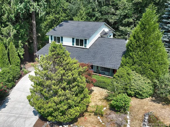 4323 Shadowood Drive, Clinton, WA 98236