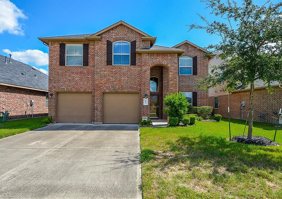 1st image of 3111 Cambridge Falls Dr